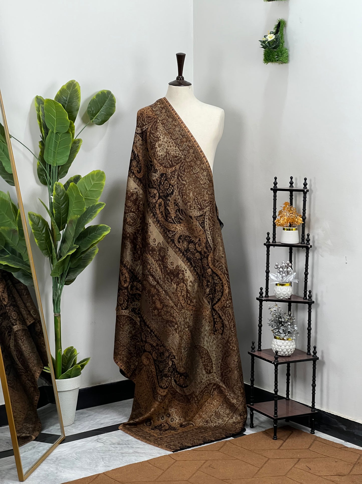 Premium Quality Brown Color Woven Authentic Pashmina Cashmere Shawl by Rennuce