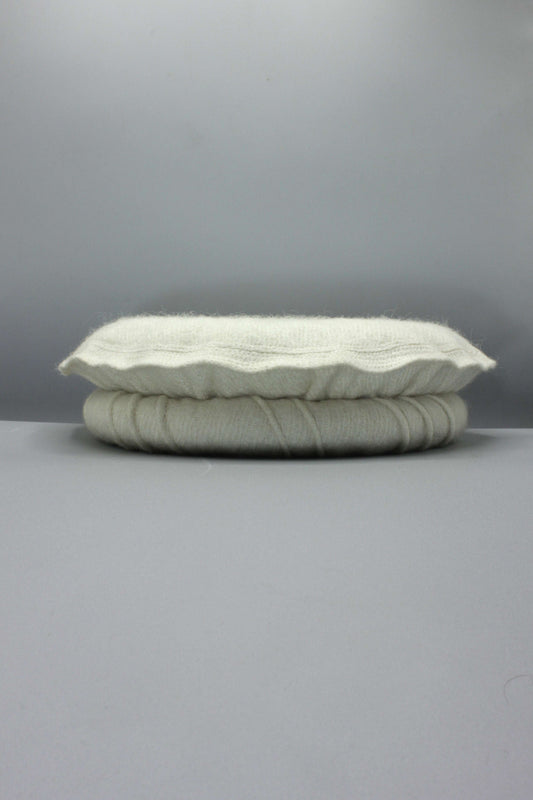 Luxury Hand Made Pure Woolen Off White Authentic Chitrali Pakol Cap by Rennuce