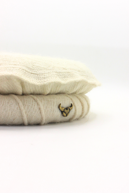 Luxury Hand Made Pure Woolen Off White Authentic Chitrali Pakol Cap by Rennuce