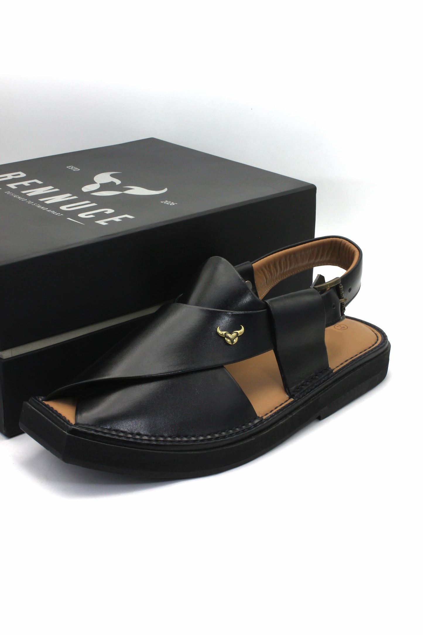 Luxury Black Authentic Peshawari Kaptaan Chappal by Rennuce