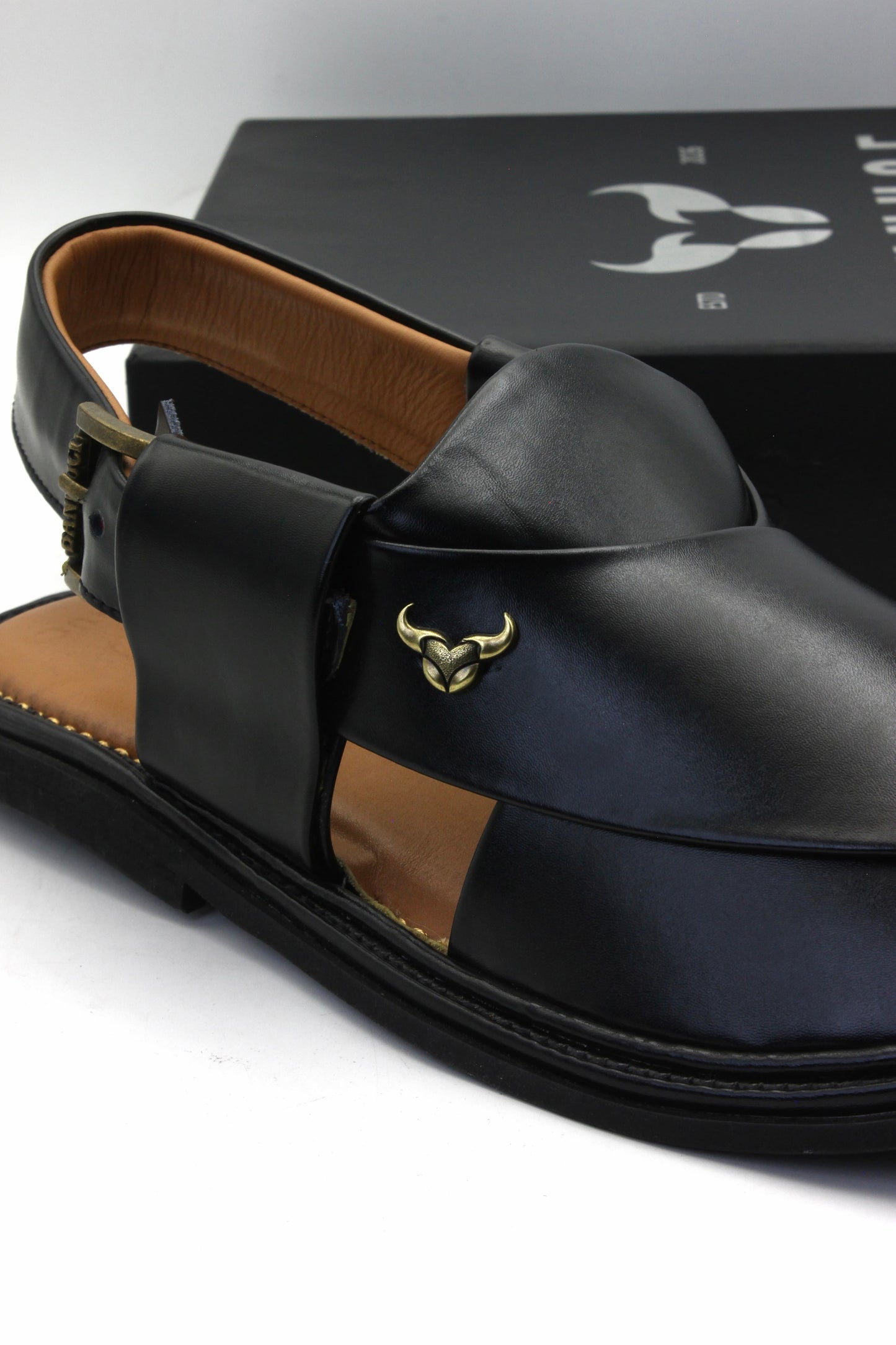 Luxury Round Black Authentic Peshawari Chappal by Rennuce