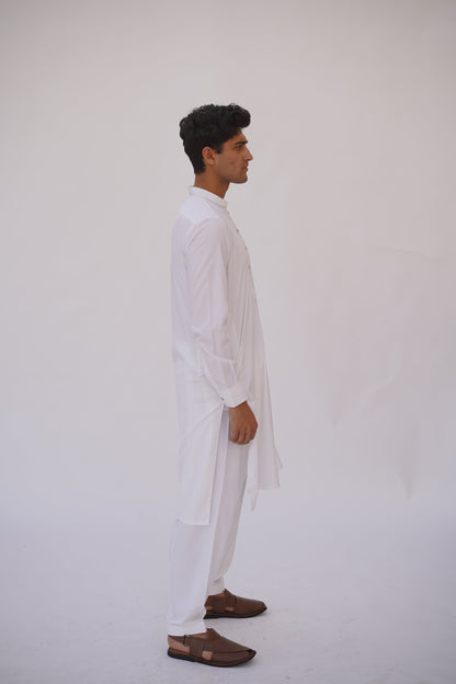 Premium Quality Classic Off White Kameez Shalwar by Rennuce