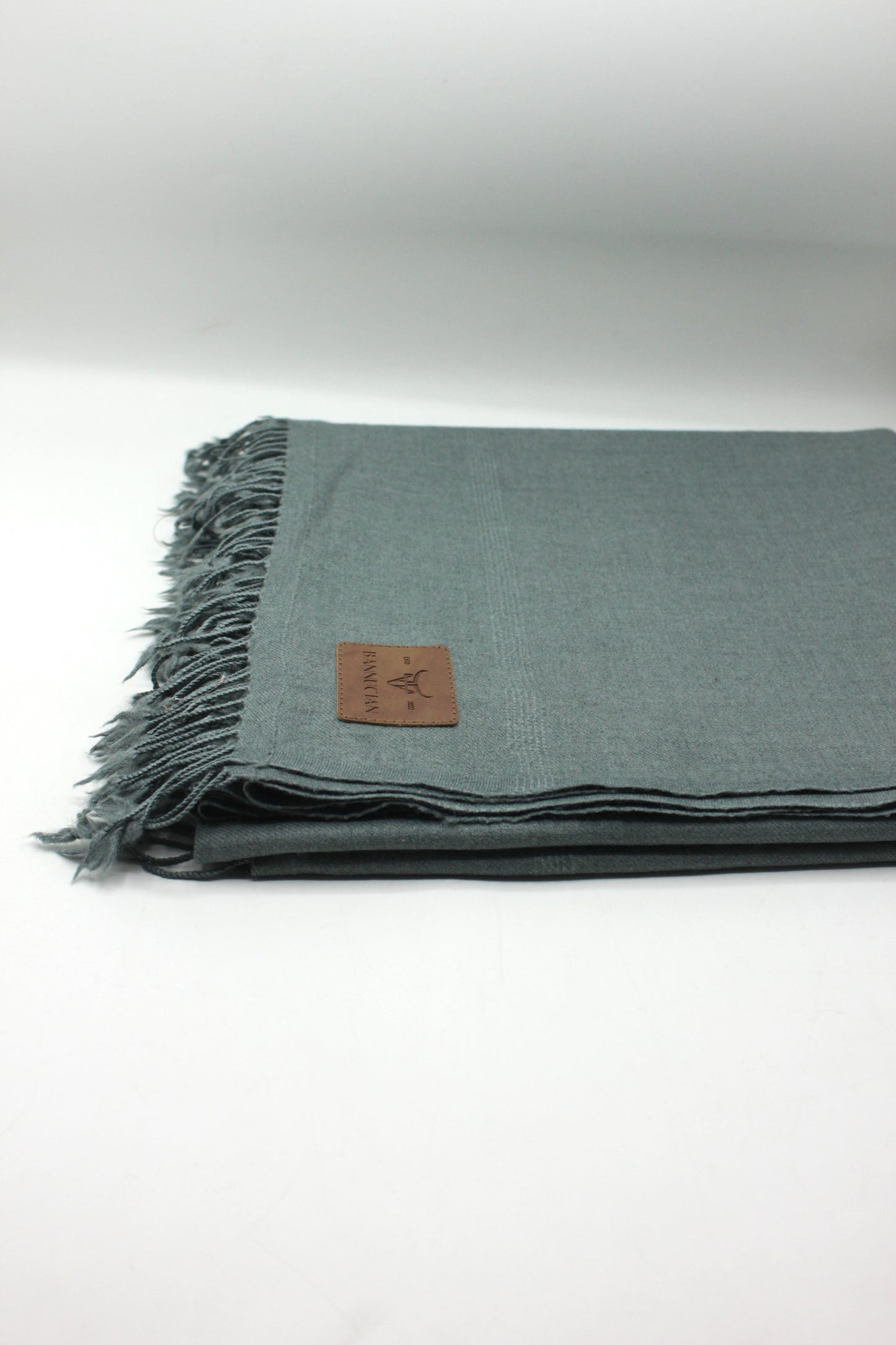 Premium Quality  Single Fiber Gray Plain Pure Woolen Shawl