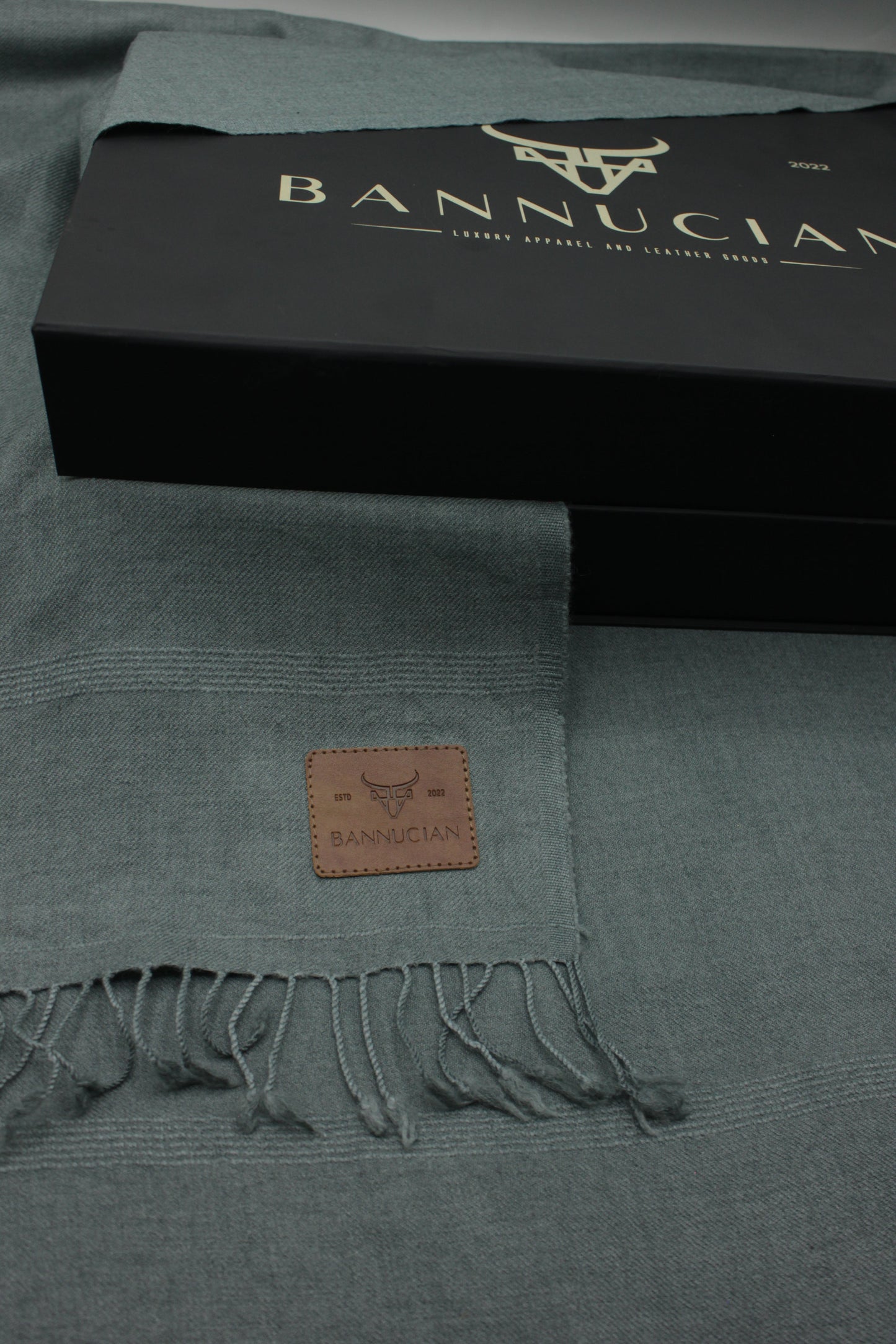 Premium Quality  Single Fiber Gray Plain Pure Woolen Shawl