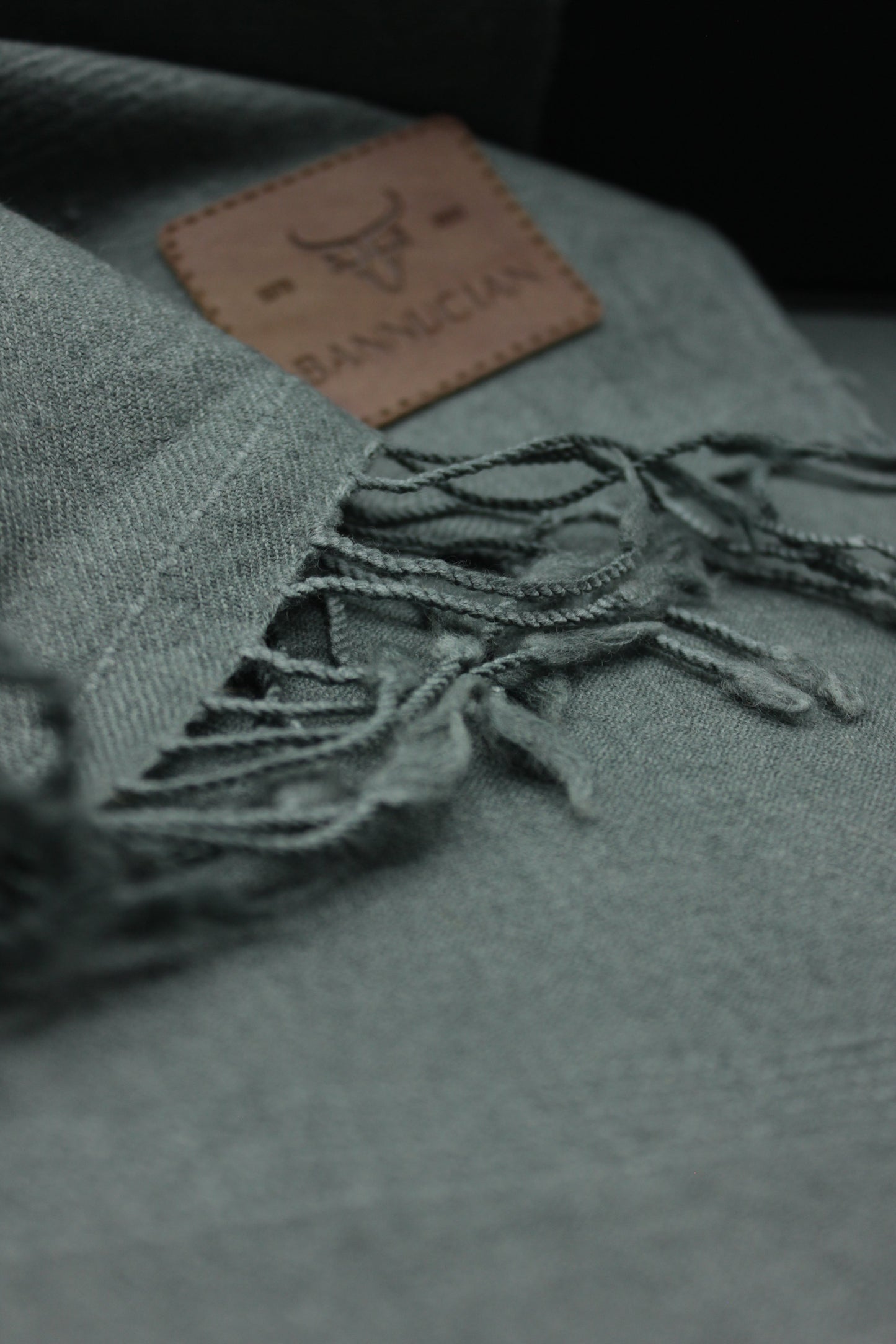 Premium Quality  Single Fiber Gray Plain Pure Woolen Shawl
