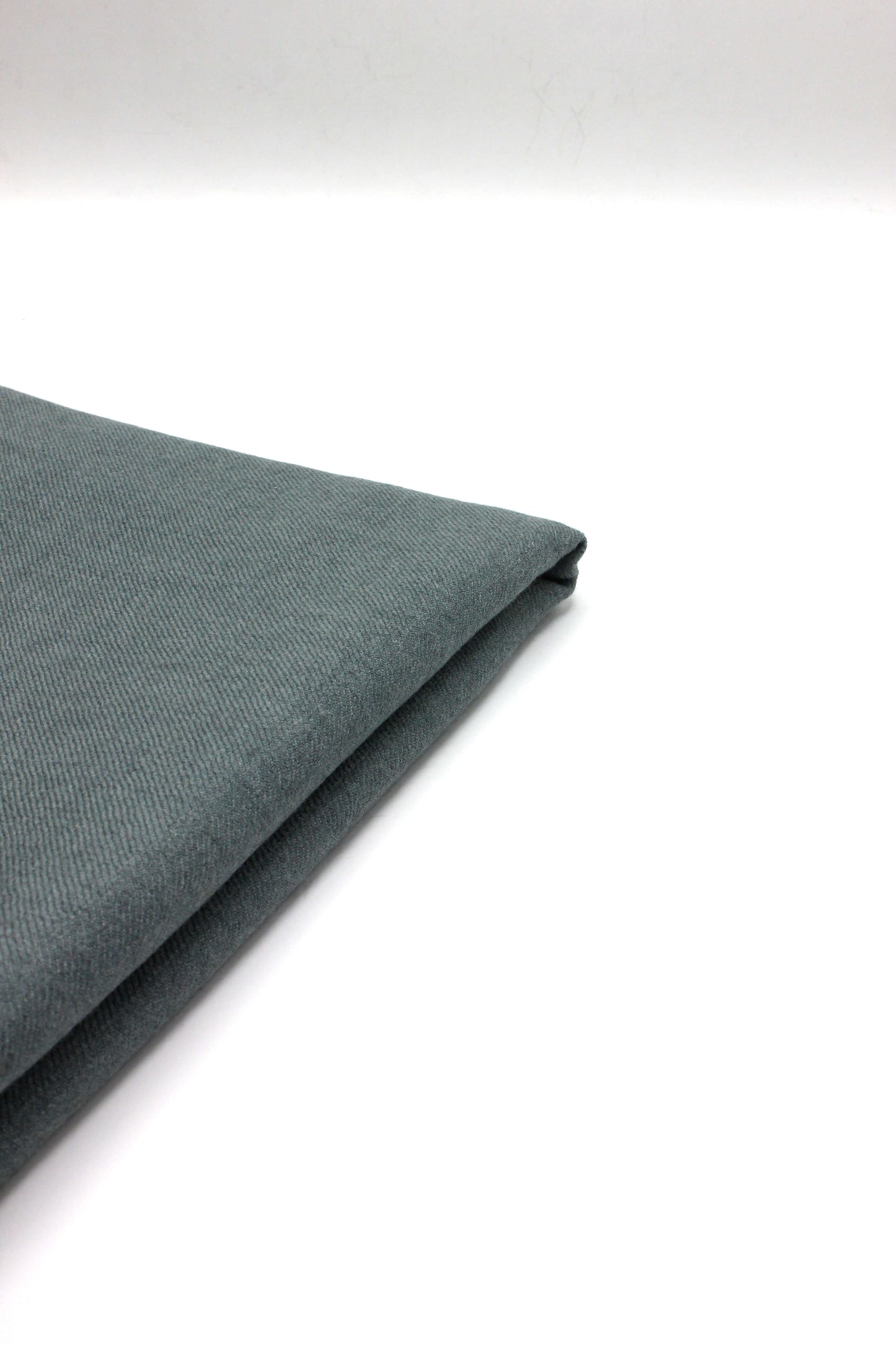Premium Quality Plain Single Fiber Grey Pure Woolen Shawl by Rennuce