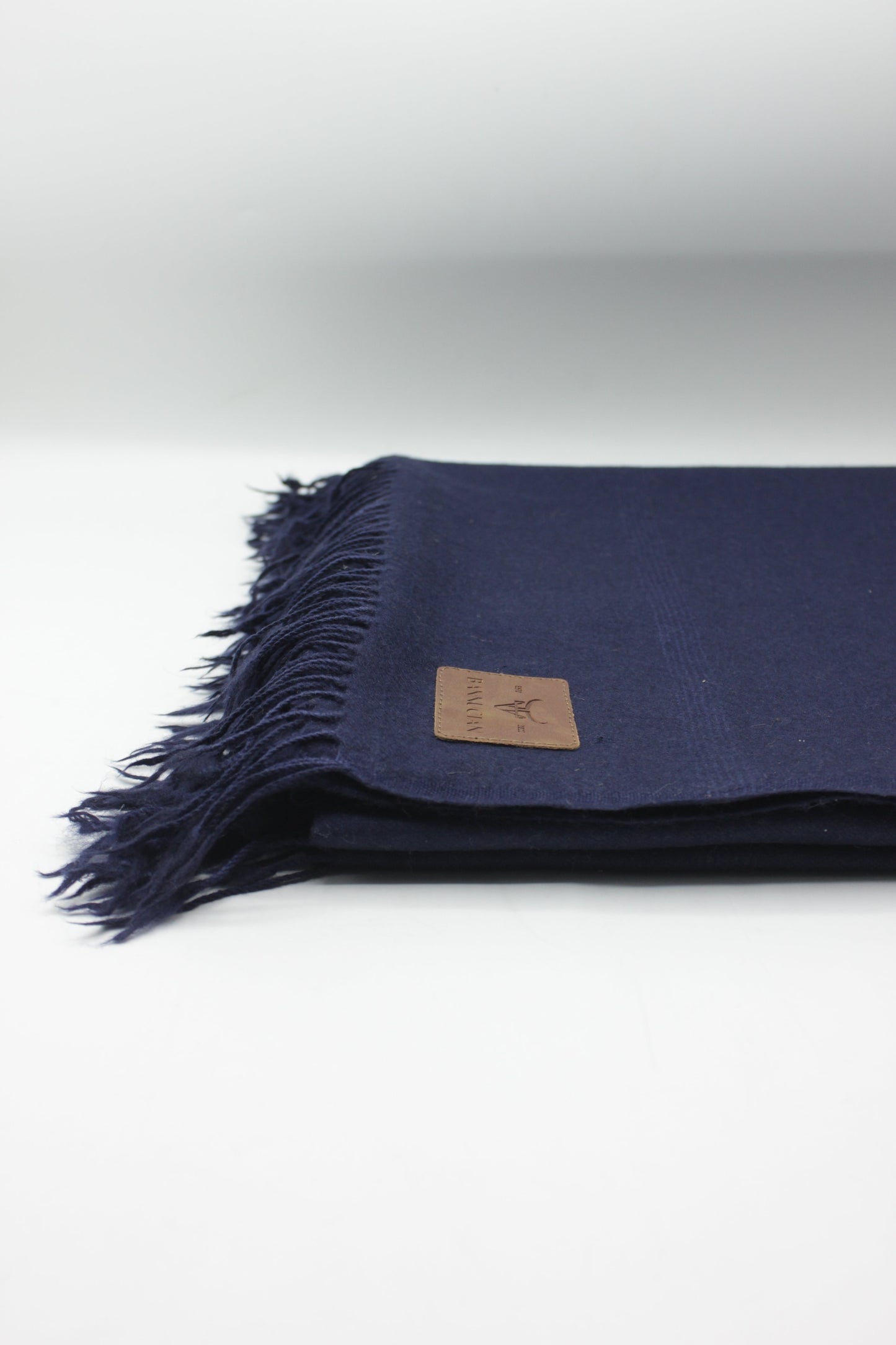High Quality Single Fiber Pure Wool Navy Blue Plain Shawl