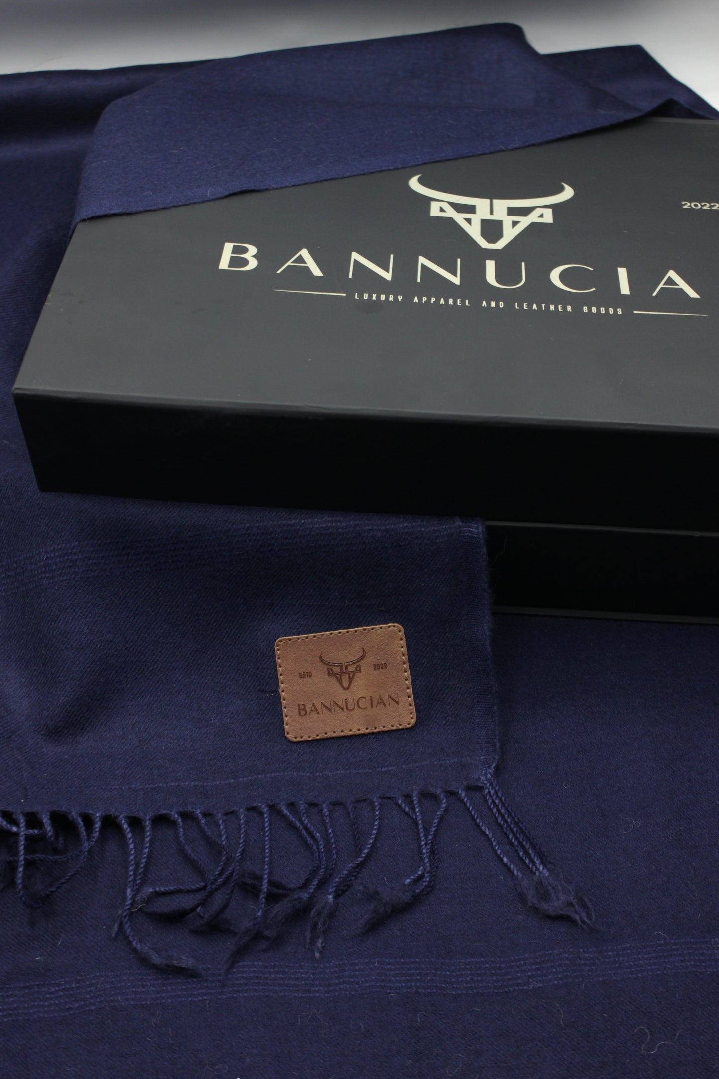 High Quality Single Fiber Pure Wool Navy Blue Plain Shawl