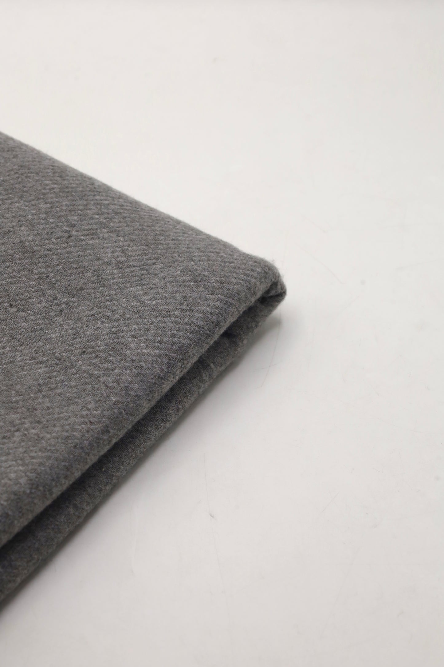 Premium Quality Extremely Soft Grey pure woolen Shawl by Rennuce