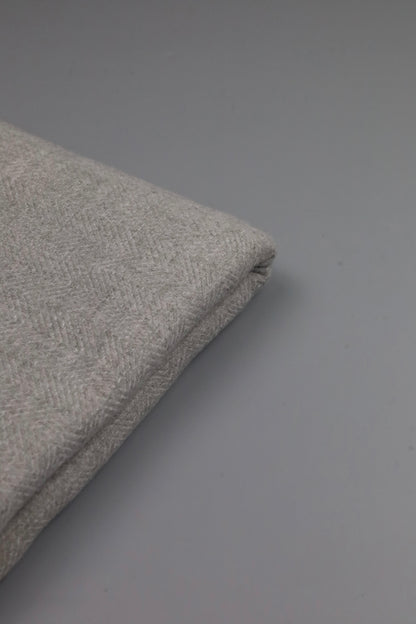 Premium Quality Extremely Soft Light Grey pure woolen Shawl by Rennuce