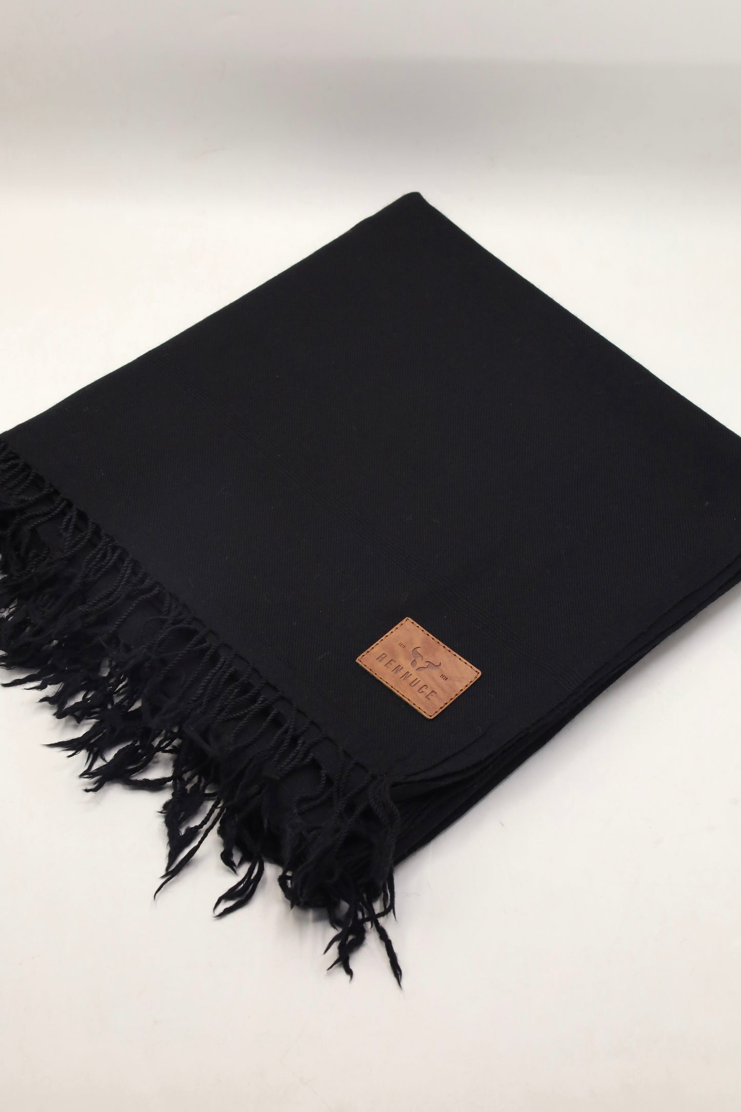 Premium Quality Plain Single Fiber Black Pure Woolen by Rennuce
