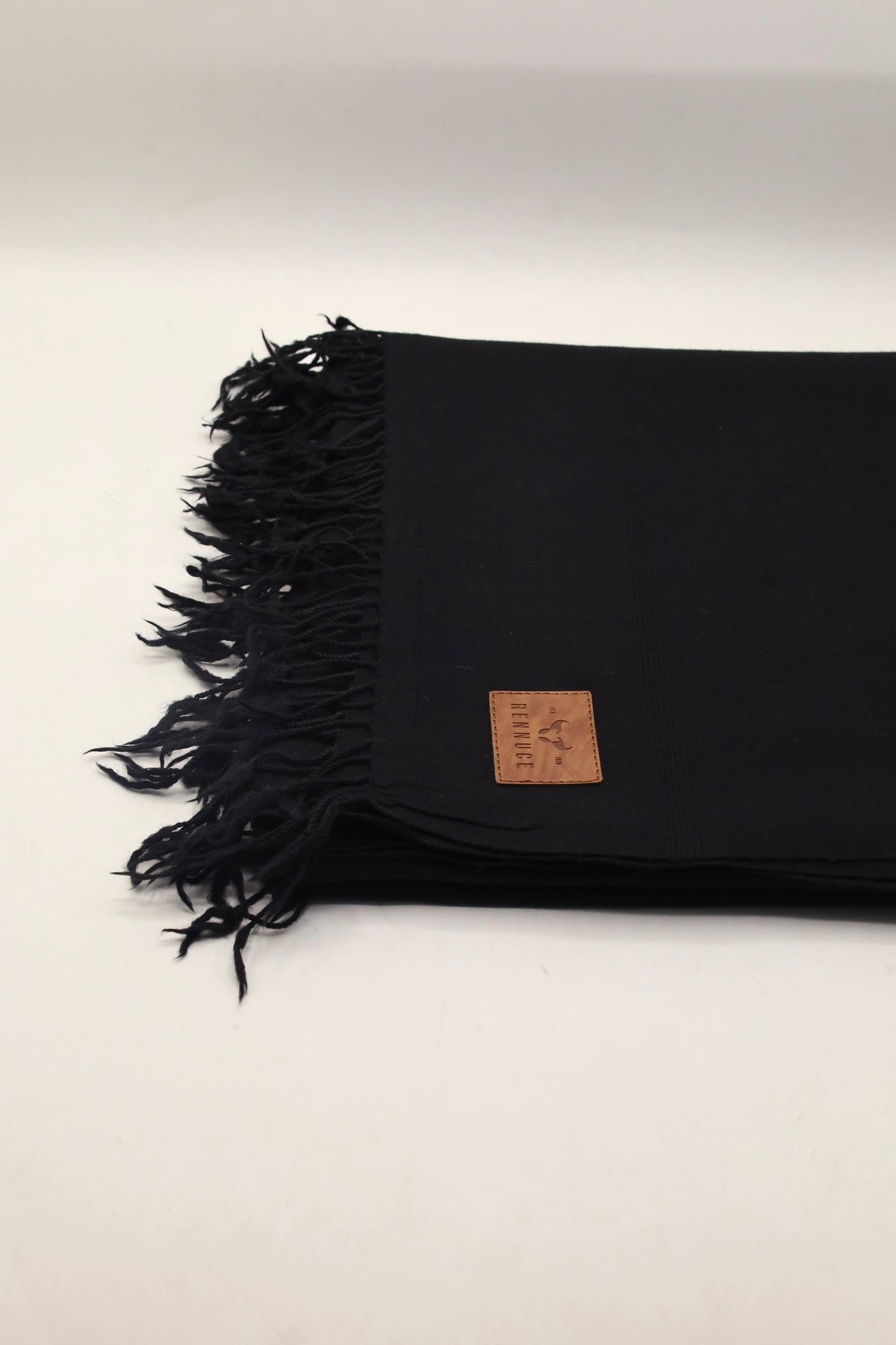 Premium Quality Plain Single Fiber Black Pure Woolen by Rennuce